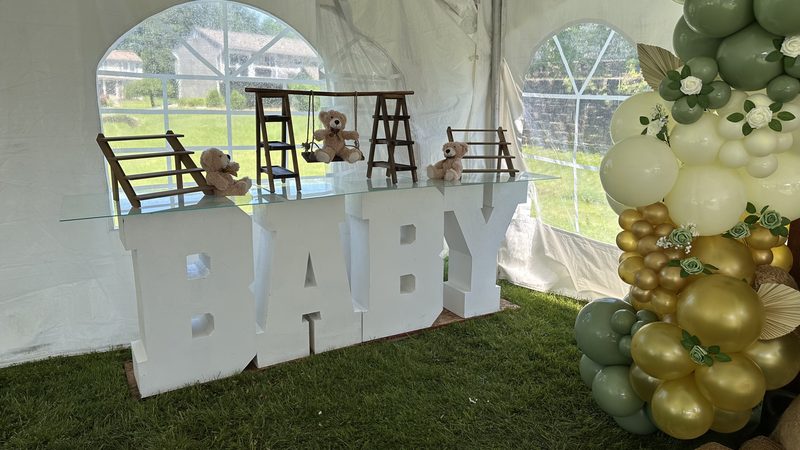 Balloon and event decor by Mama4Creationz at an event in Bergen County, NJ (photo 2)