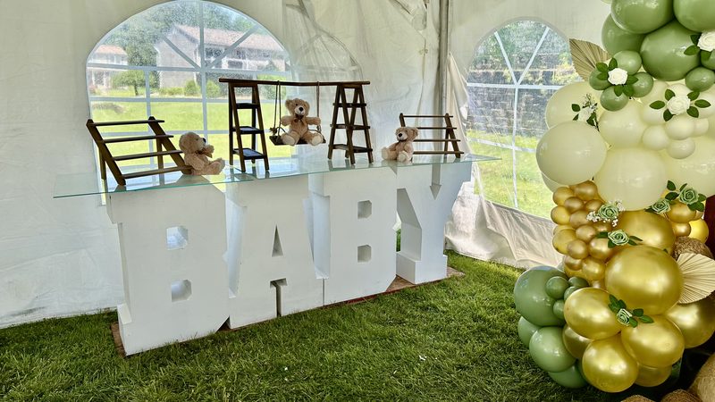 Balloon and event decor by Mama4Creationz at an event in Bergen County, NJ (photo 3)
