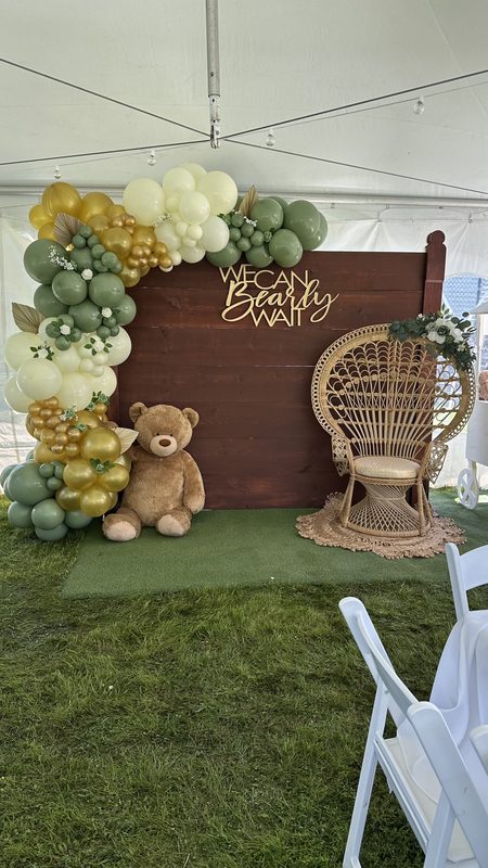 Balloon and event decor by Mama4Creationz at an event in Bergen County, NJ (photo 7)
