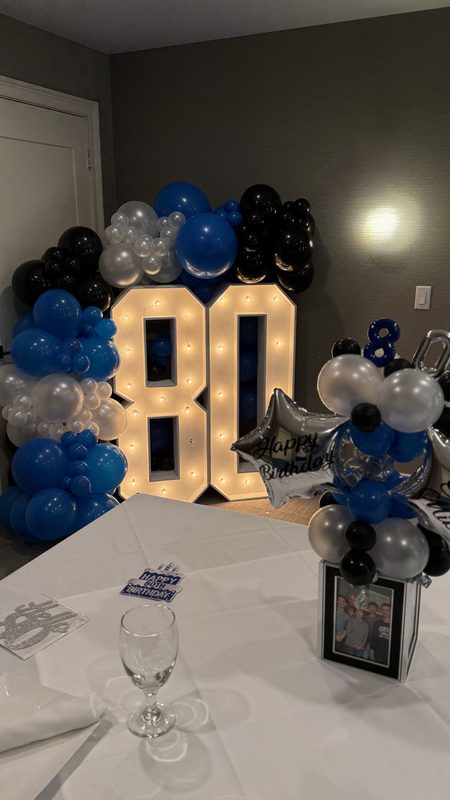 Balloon and event decor by Mama4Creationz at an event in Bergen County, NJ (photo 9)